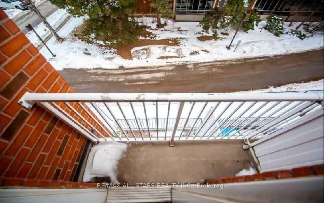 37 Four Winds Drive, Unit 105 - Photo 16