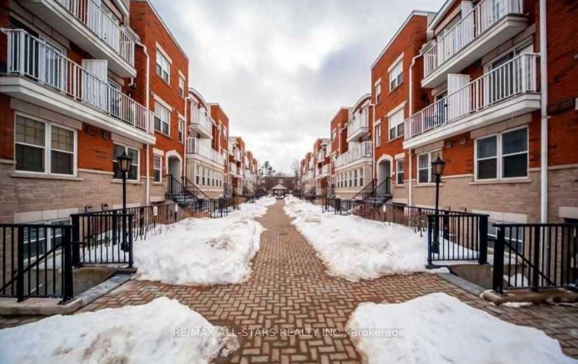 37 Four Winds Drive, Unit 105 - Photo 2