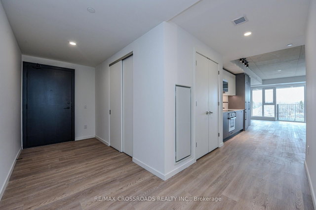 520 - 689 The Queensway Drive