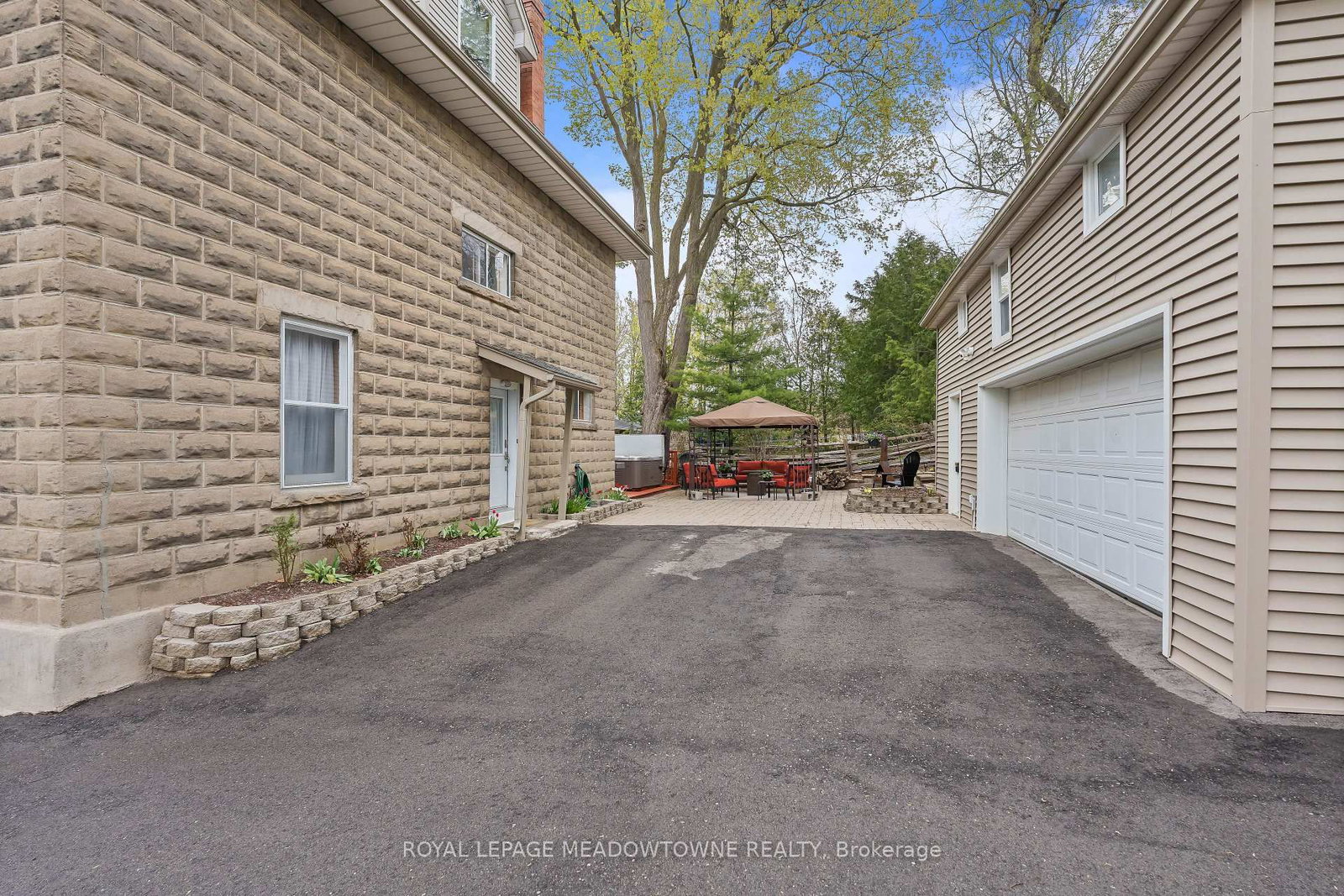 8 Queen Street - Photo 38