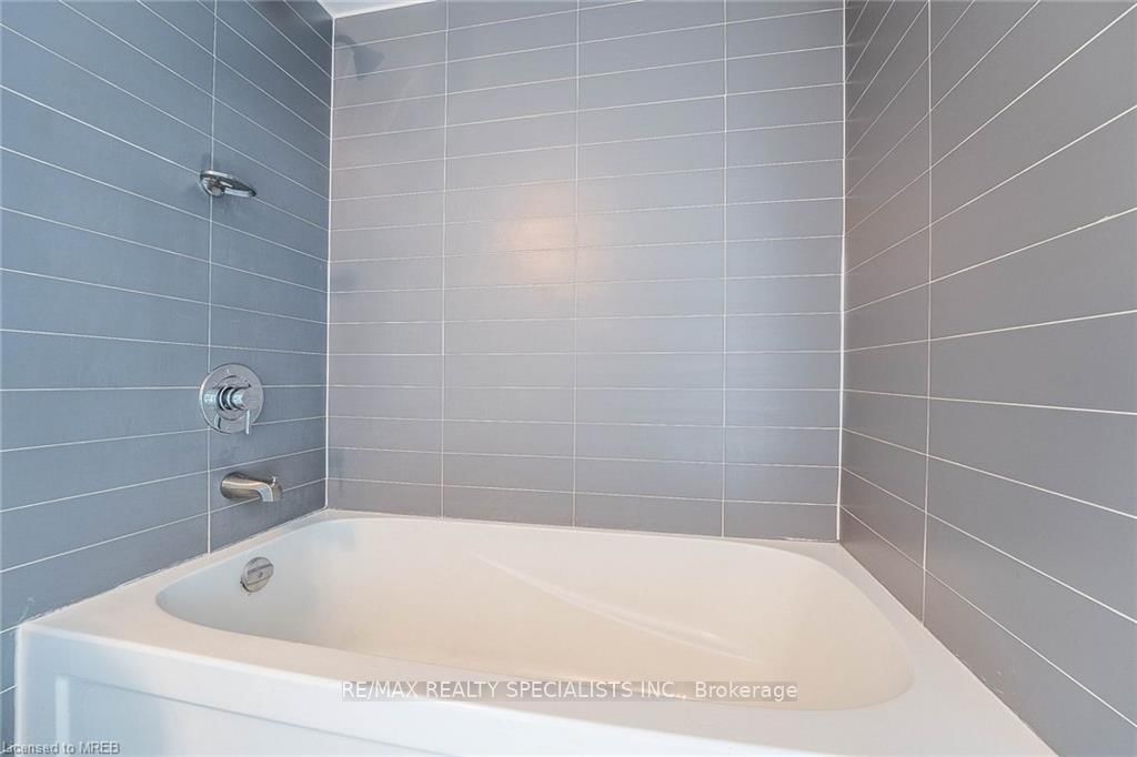 1940 IRONSTONE Drive, Unit 705 - Photo 9