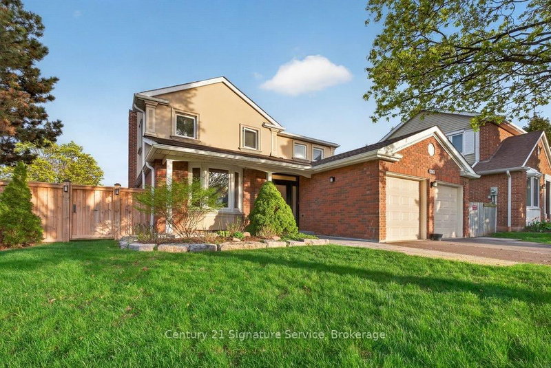 4120 Rolling Valley Dr, Mississauga, L5L 2K9 | Image 3