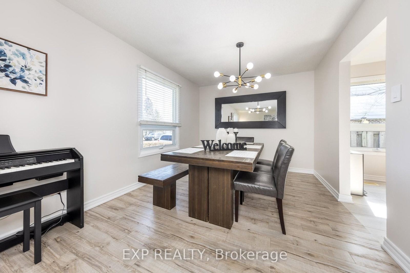 584 Elliott Crescent - Photo 12