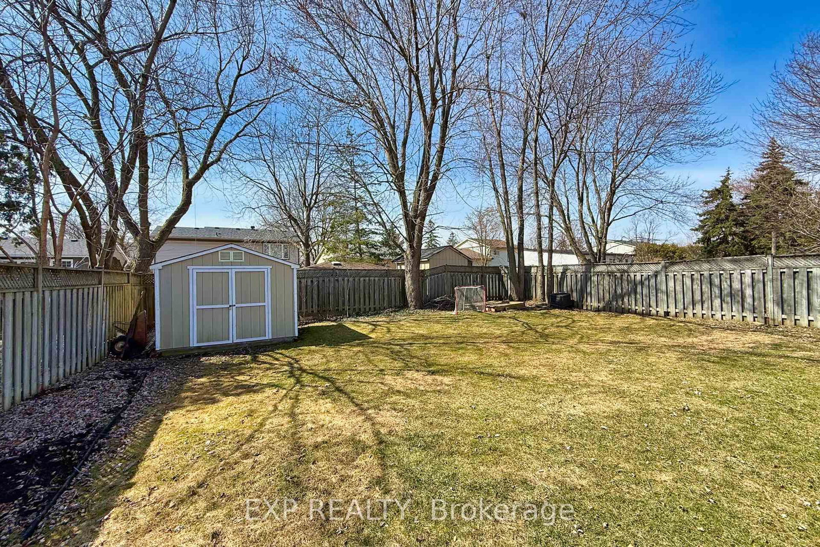 584 Elliott Crescent - Photo 35