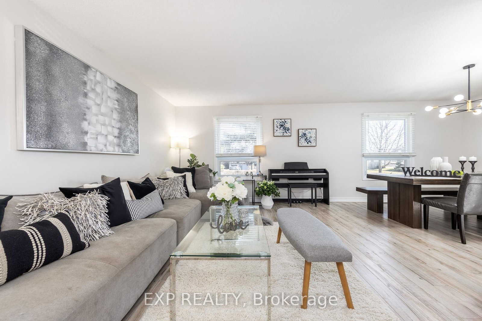 584 Elliott Crescent - Photo 9