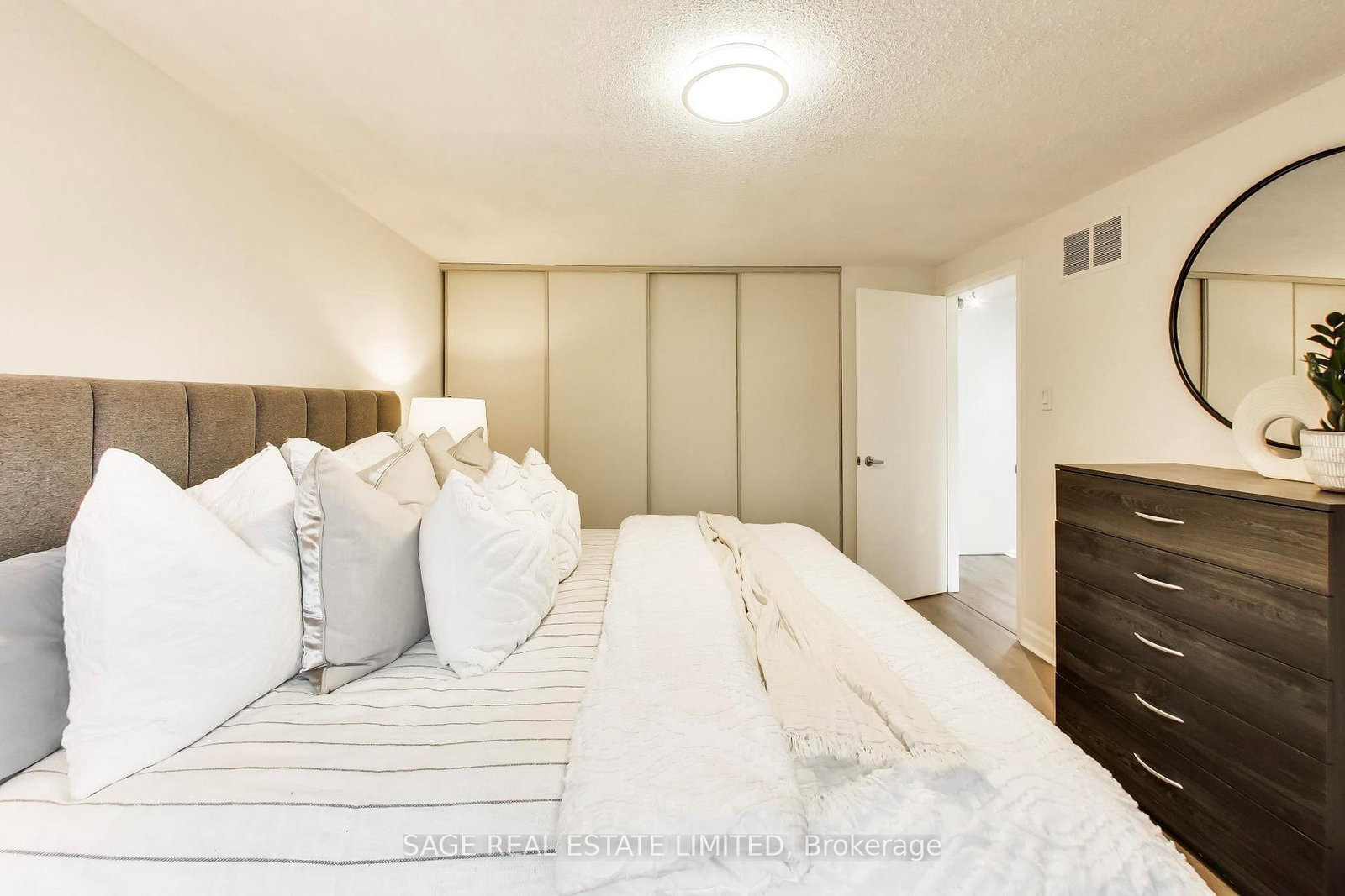 4208 Stonemason Crescent - Photo 20