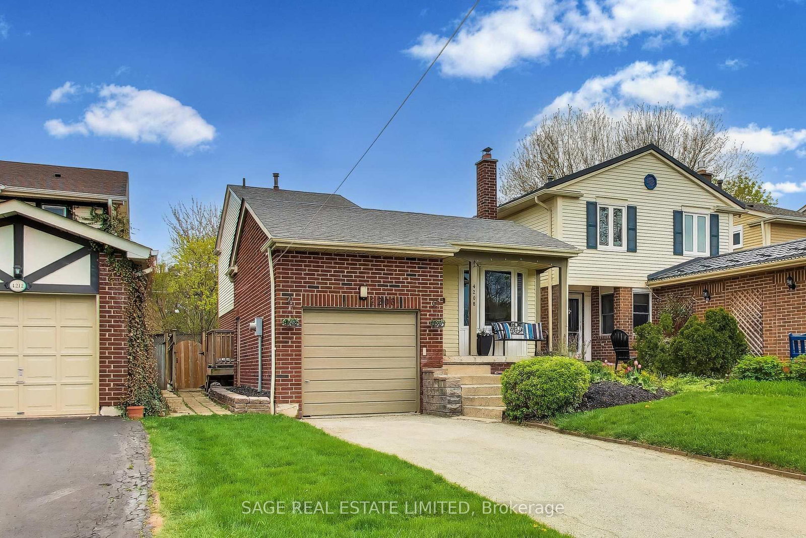 4208 Stonemason Crescent - Photo 3
