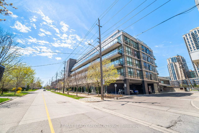 613 - 8 Fieldway Road