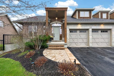 2-bed Semi-Detached, Condo · 1 Reddington Dr