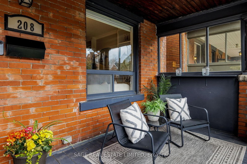 208 Galley Ave, Toronto, M6R 1H4 | Image 3