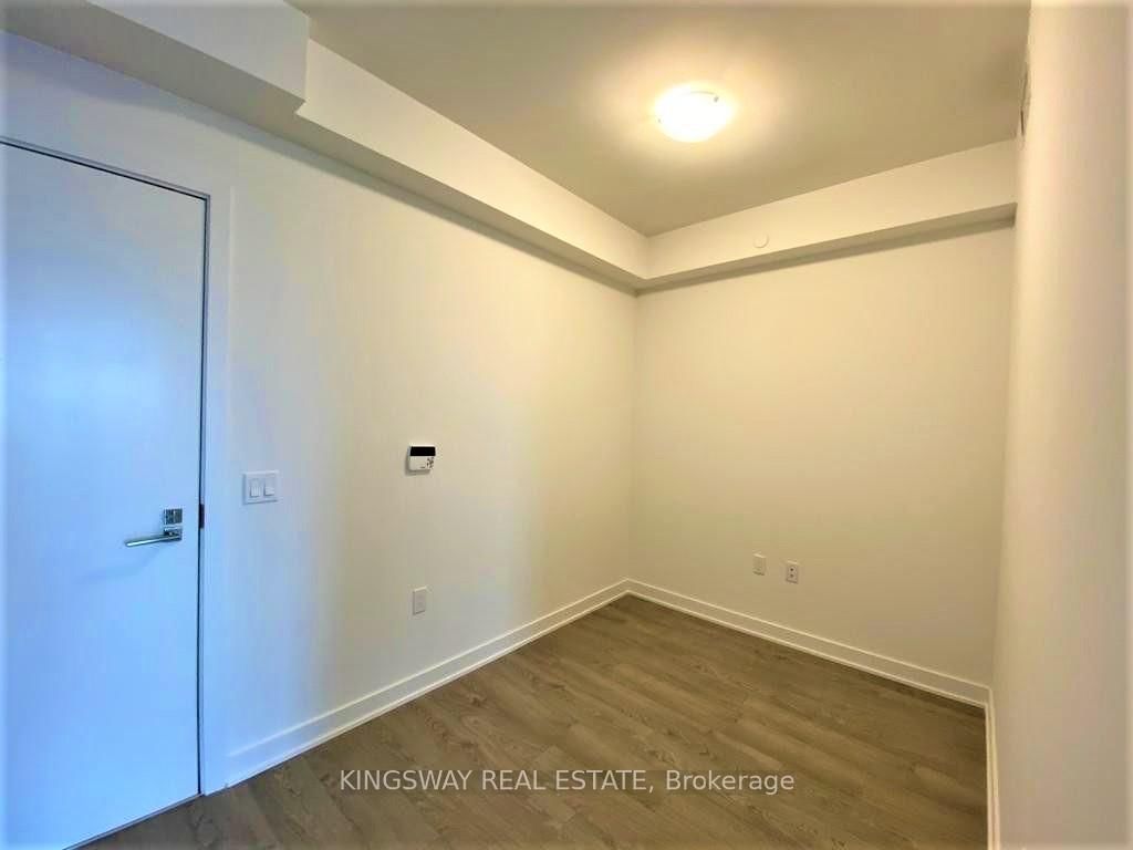 4699 Glen Erin Drive, Unit 1403 - Photo 9
