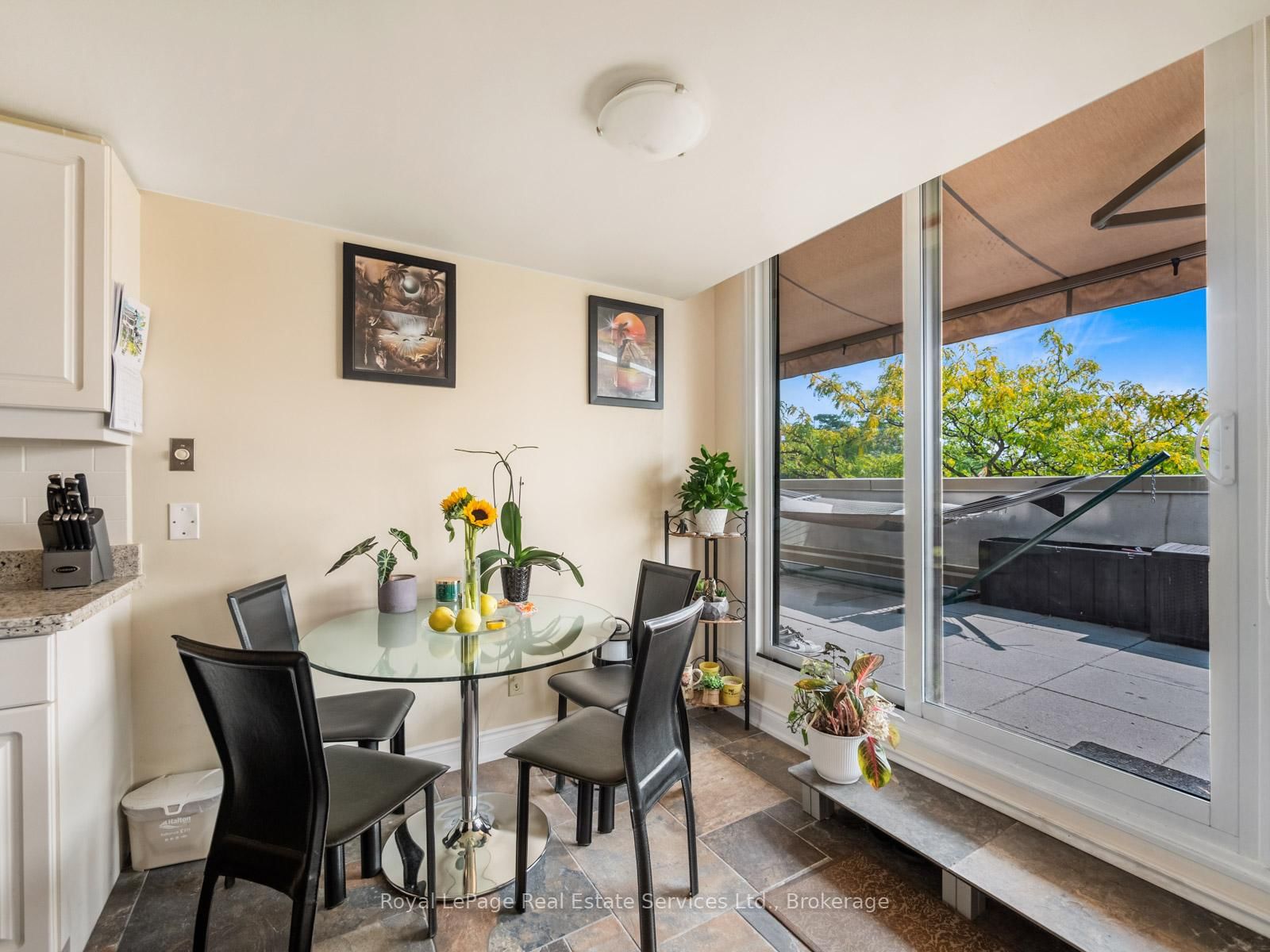 415 Locust Street • #310 • Burlington, ON photo 15