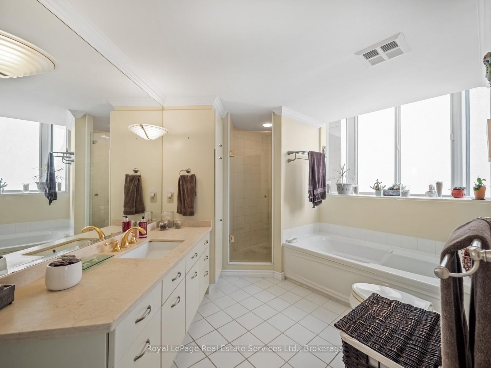 415 Locust Street • #310 • Burlington, ON photo 22