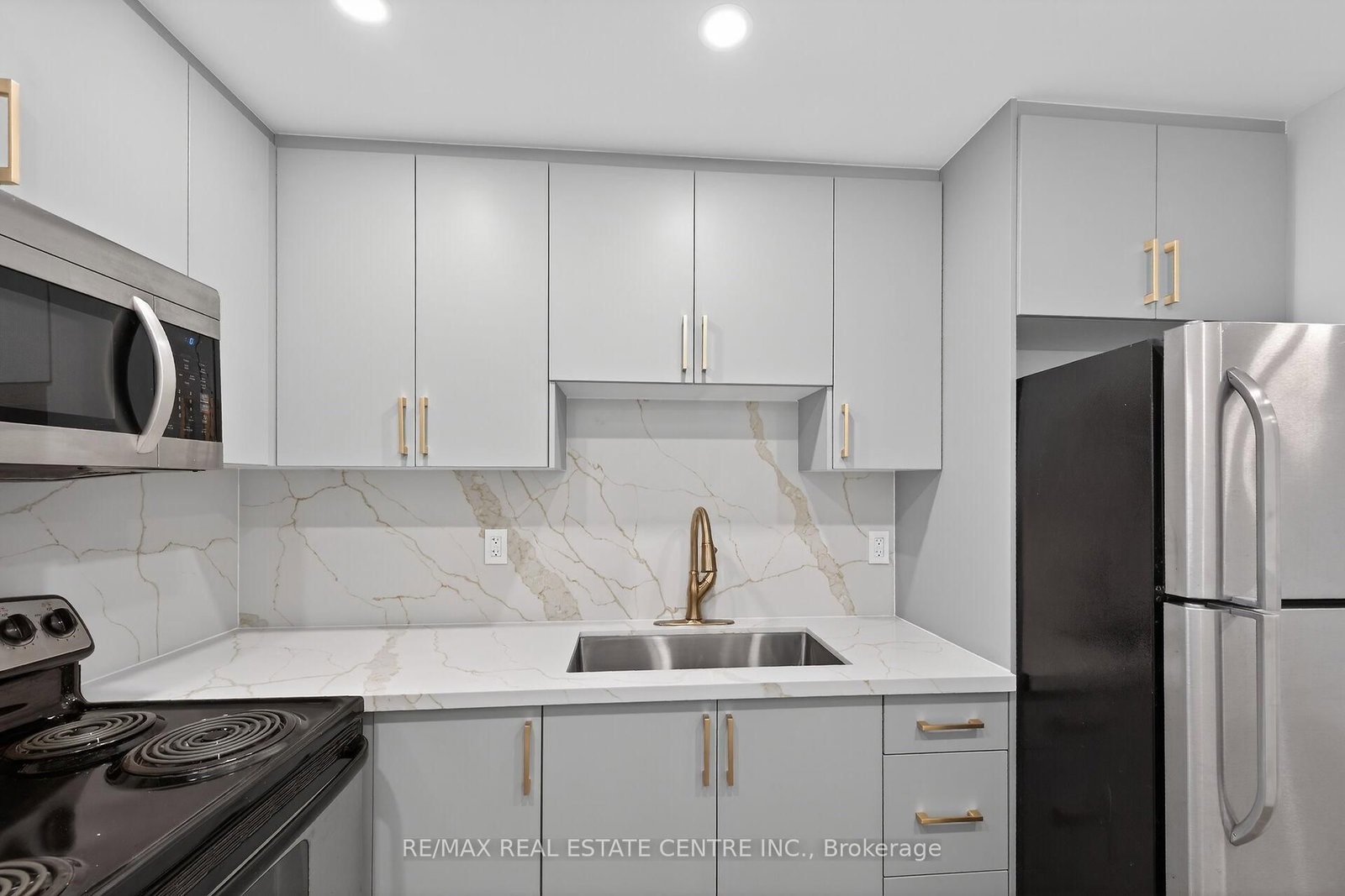 212 Kerr Oakville,ON L6K 3B1 — Photo 17