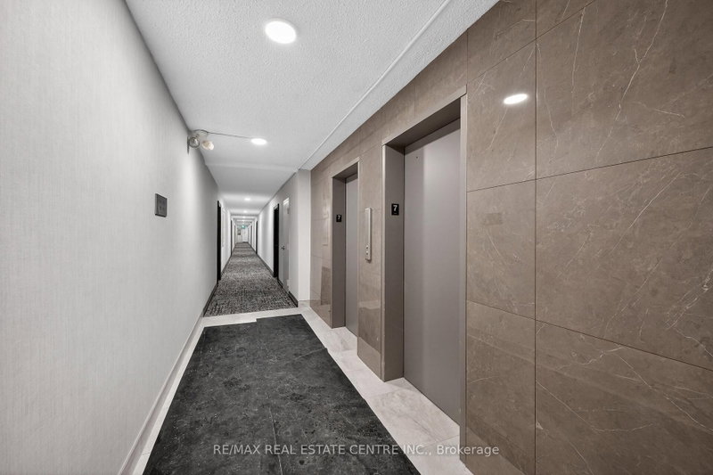 212 Kerr Oakville,ON L6K 3B1 — Photo 28