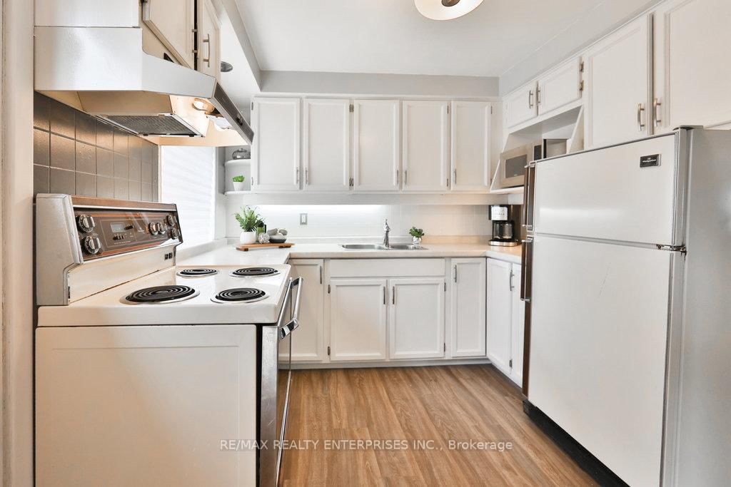 44 Mississauga Road N - Photo 10