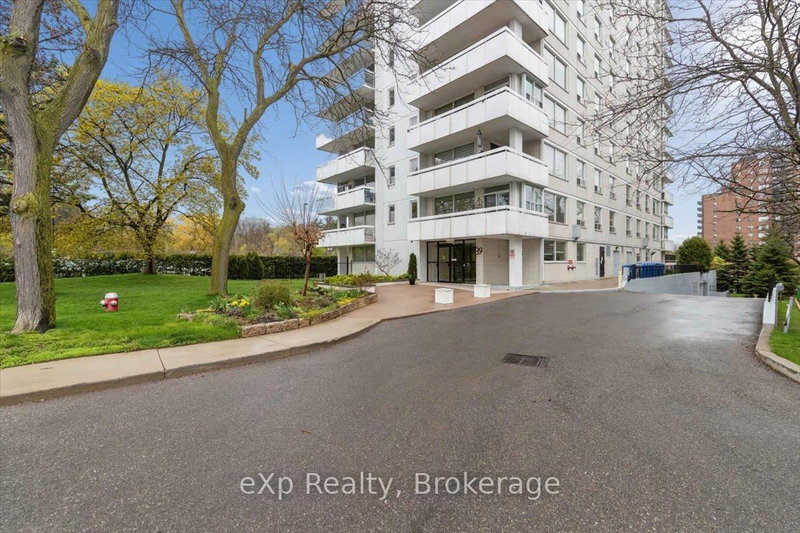 403 - 39 Stavebank Road N