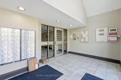 Unit 407 — 4006 Kilmer Drive — photo 3