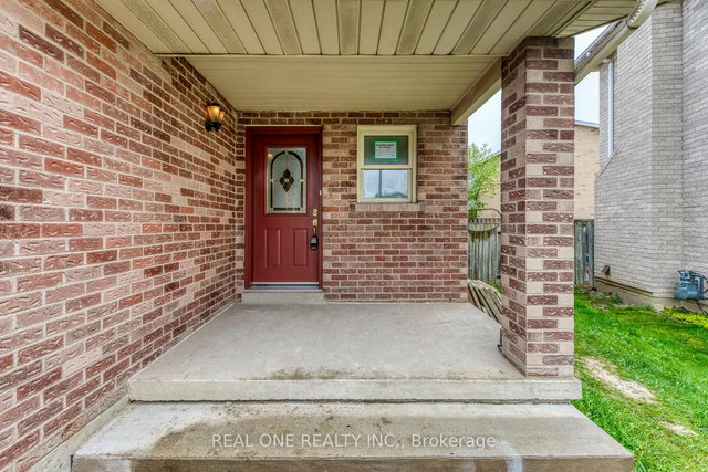 655 Paragon Place E