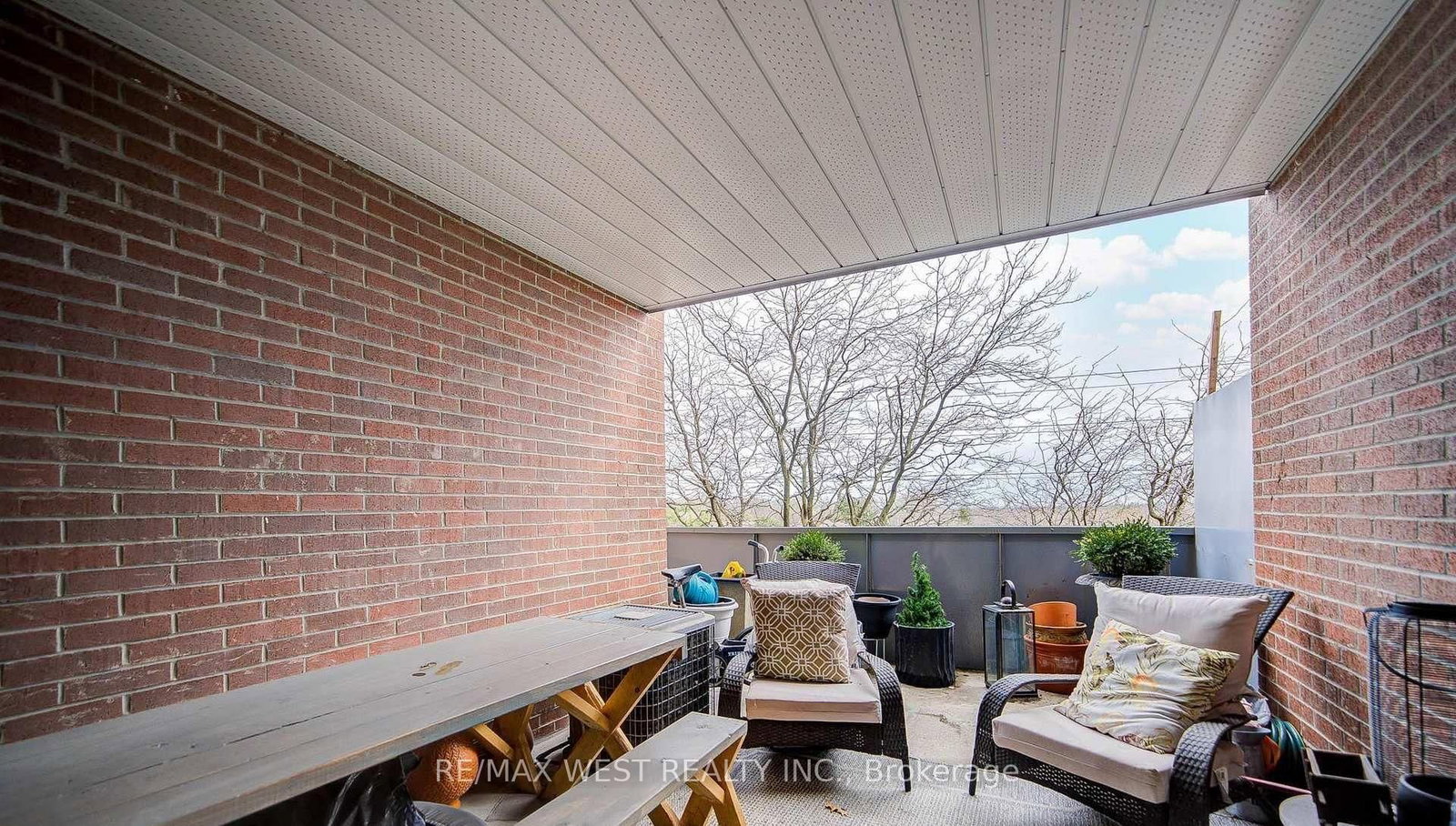 3025 The Credit Woodlands Drive, Unit 320 - Photo 32