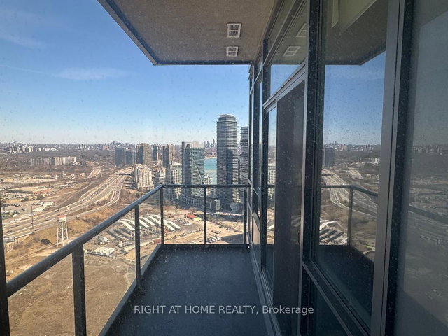 4208 - 36 park lawn Road