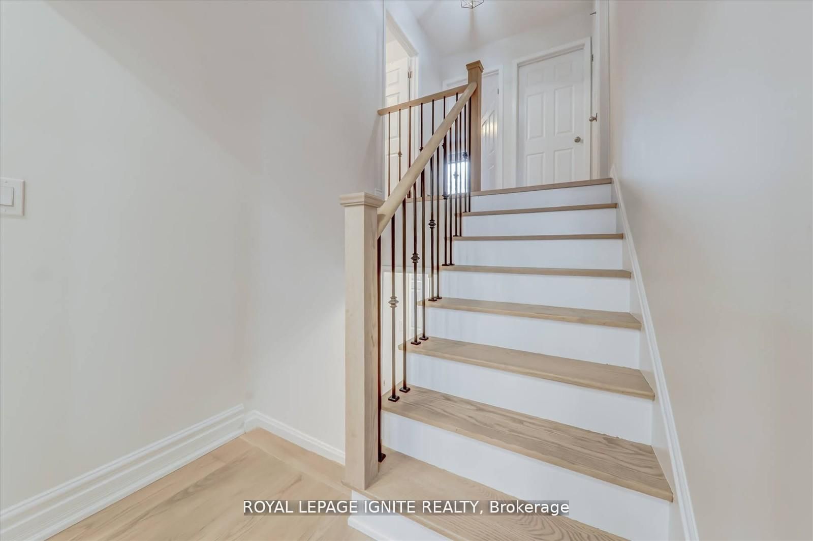 4023 Bishopstoke Mississauga,ON L4Z 1H9 — Photo 15
