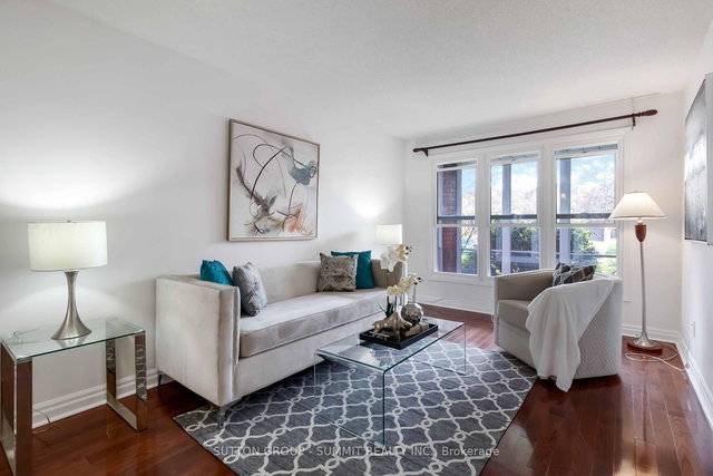 4466 GLADEBROOK Crescent