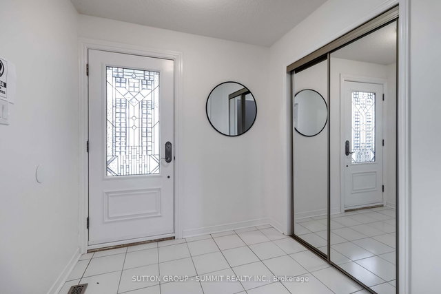 4466 GLADEBROOK Crescent