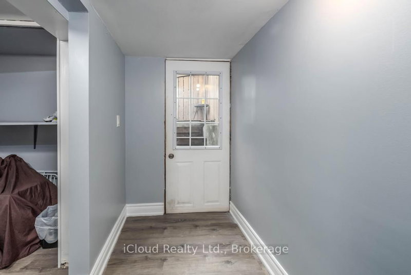 (Lower) - 225 Wallace Ave, Toronto, M6H 1V5 | Image 2