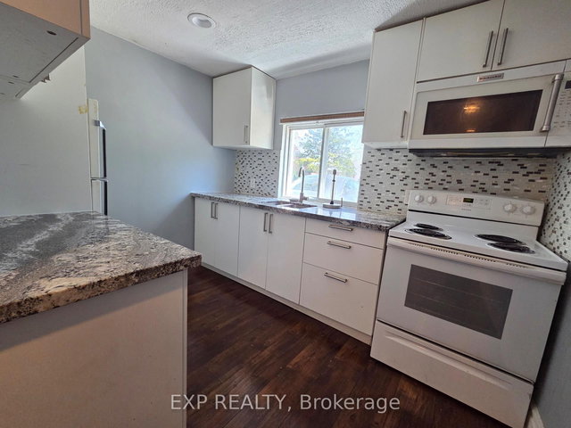 2 - 2021 Edinburgh Drive