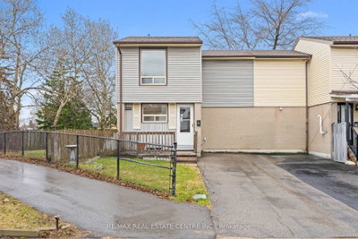 4-bed Townhouse · 13 Gold Pine Crt