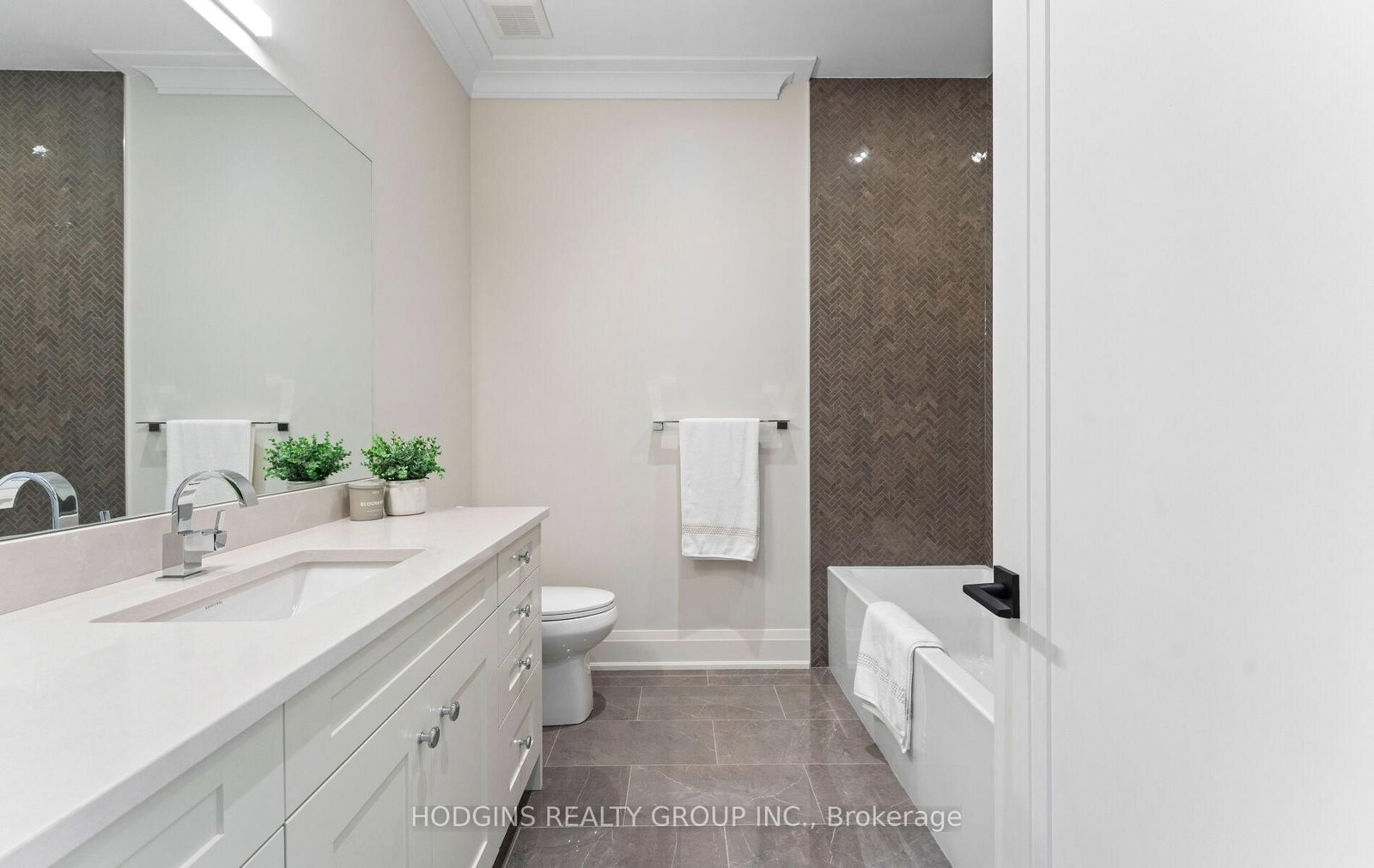 1136 Mona Road, Unit 4 - Photo 17
