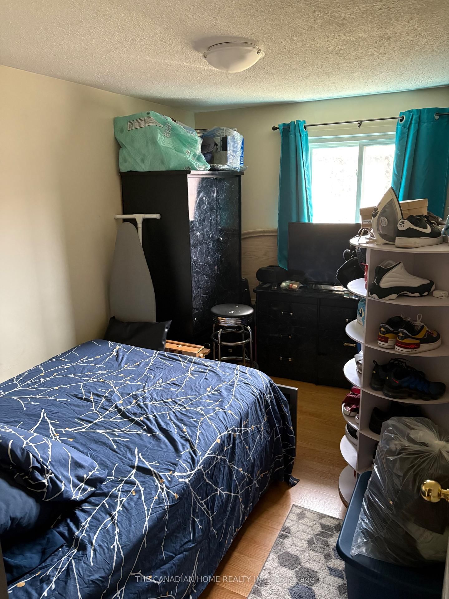 45 Hansen Road E - Photo 4