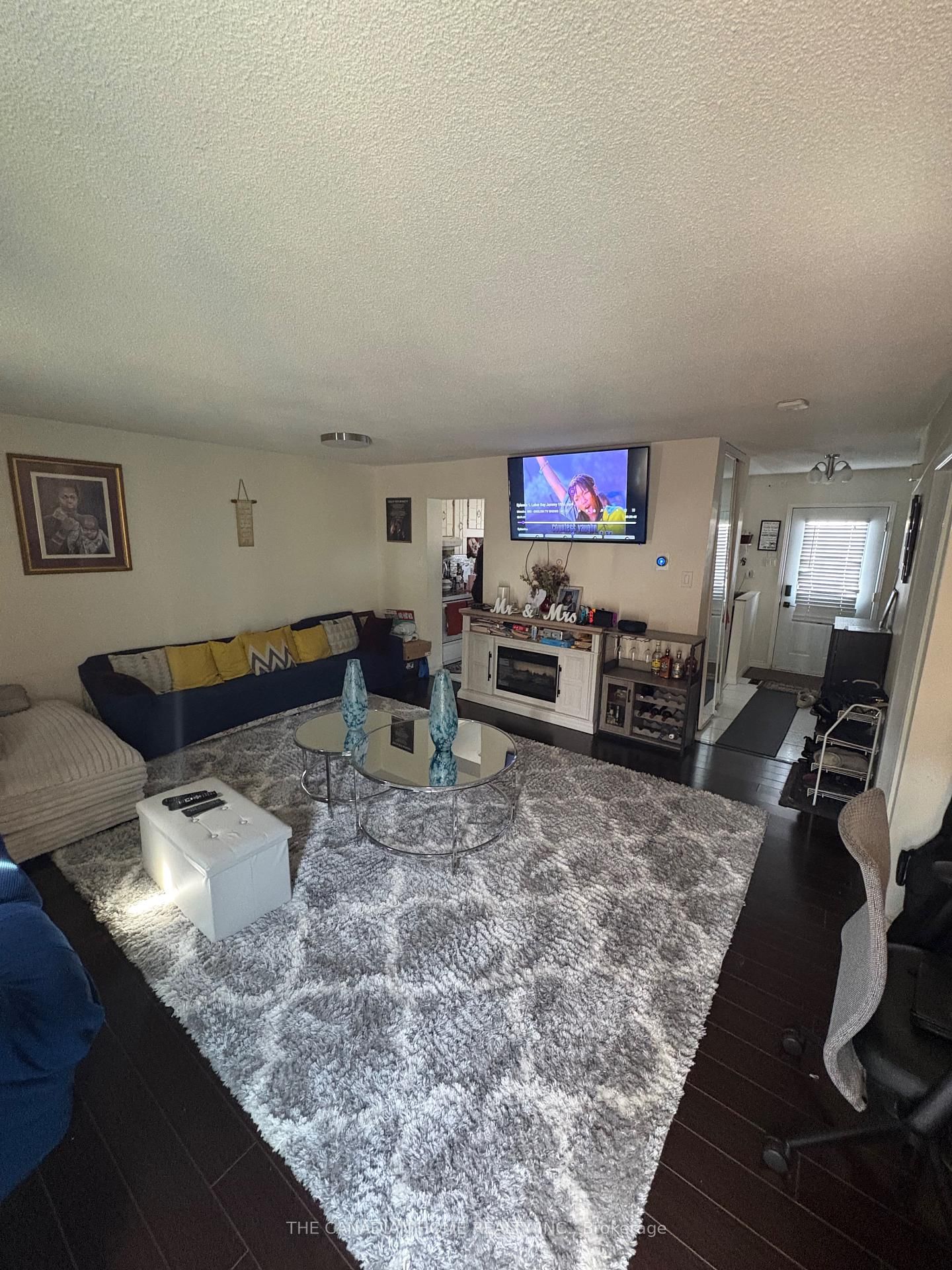 45 Hansen Road E - Photo 6