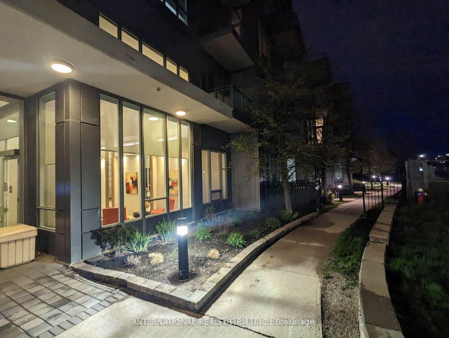 211 - 3525 Kariya Drive