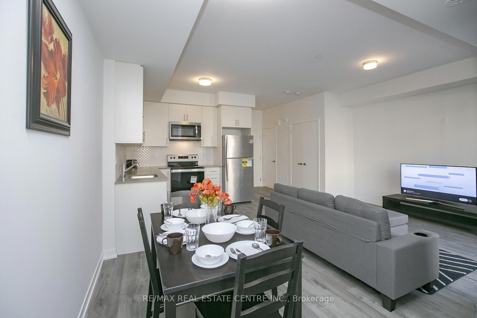 3556 Colonial Drive, Unit 4 - Photo 7