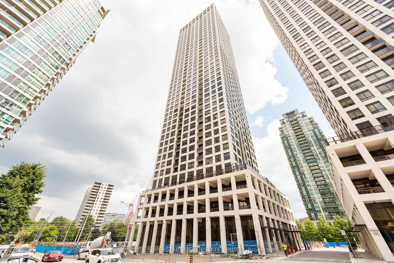 30 Elm Drive W, Unit 2905 - Photo 3
