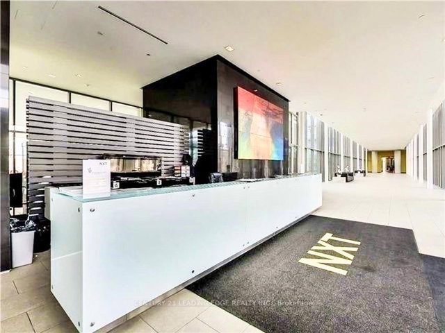3015 - 105 The Queensway
