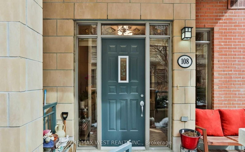 GV-108 - 330 Princess Royal Dr, Mississauga, L5B 4M8 | Image 2