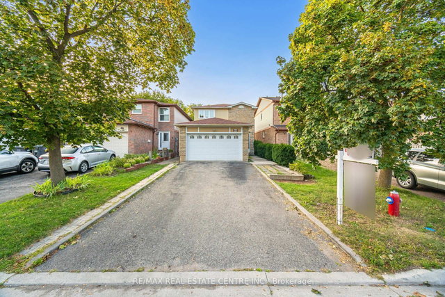 44 Abelard Avenue
