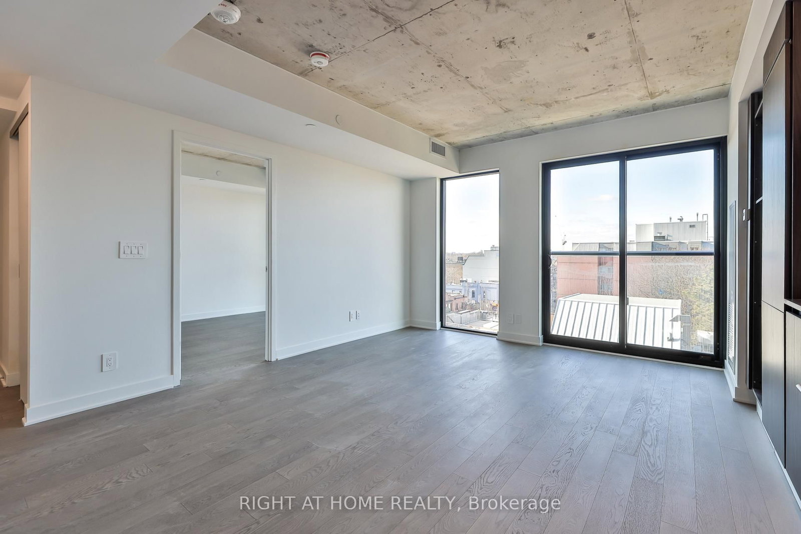 2720 Dundas Street W, Unit 509 - Photo 8