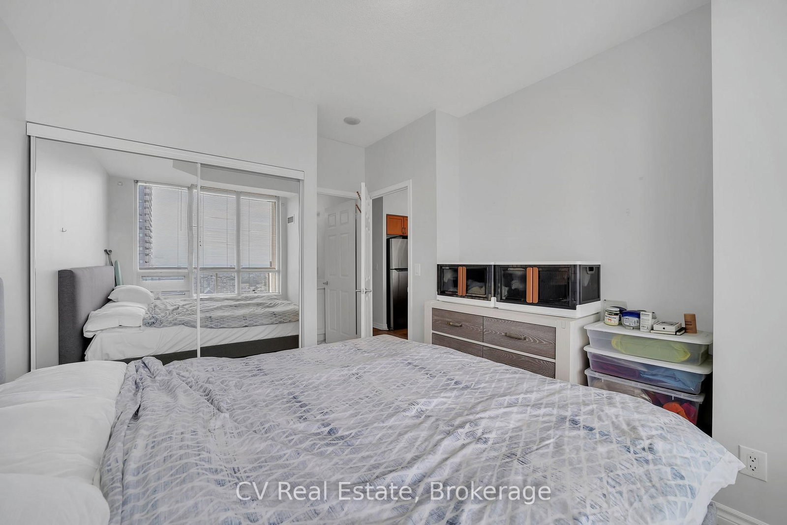 388 Prince of Wales Drive, Unit 2811 - Photo 16