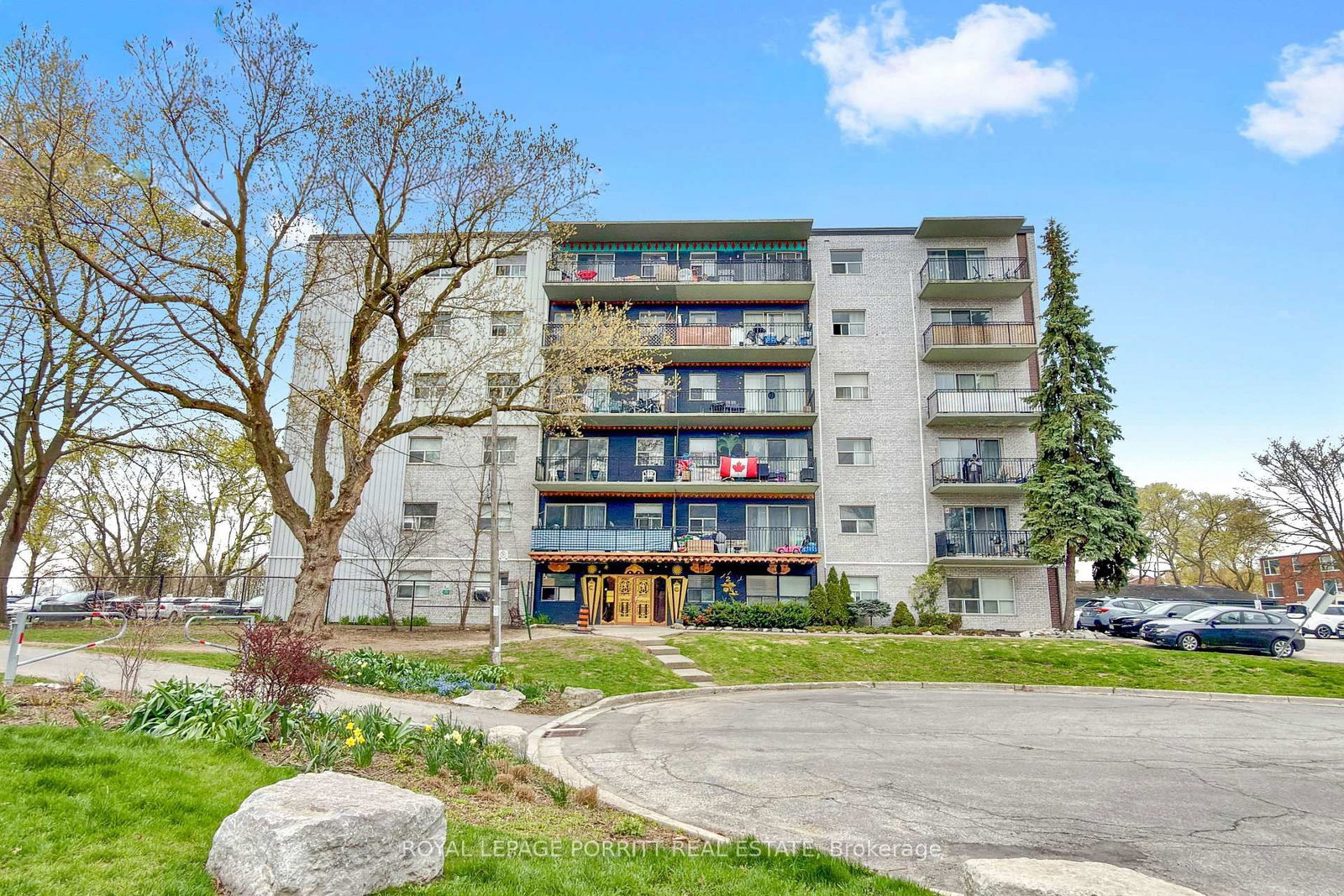 2 Superior Avenue, Unit 5