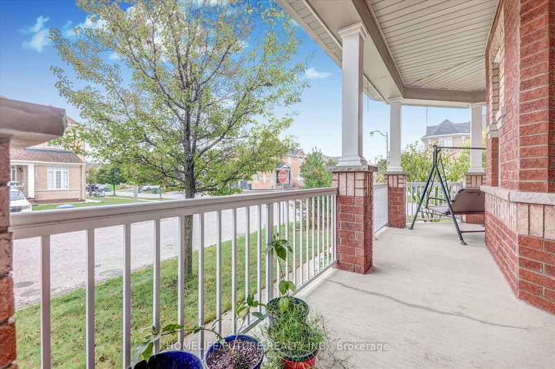 2 Tovey Terr, Brampton, L6R 3E6 | Image 3