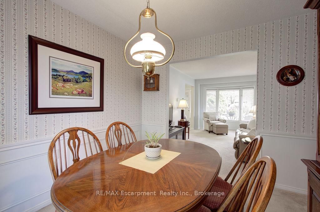 794 Hawkins Crescent - Photo 10