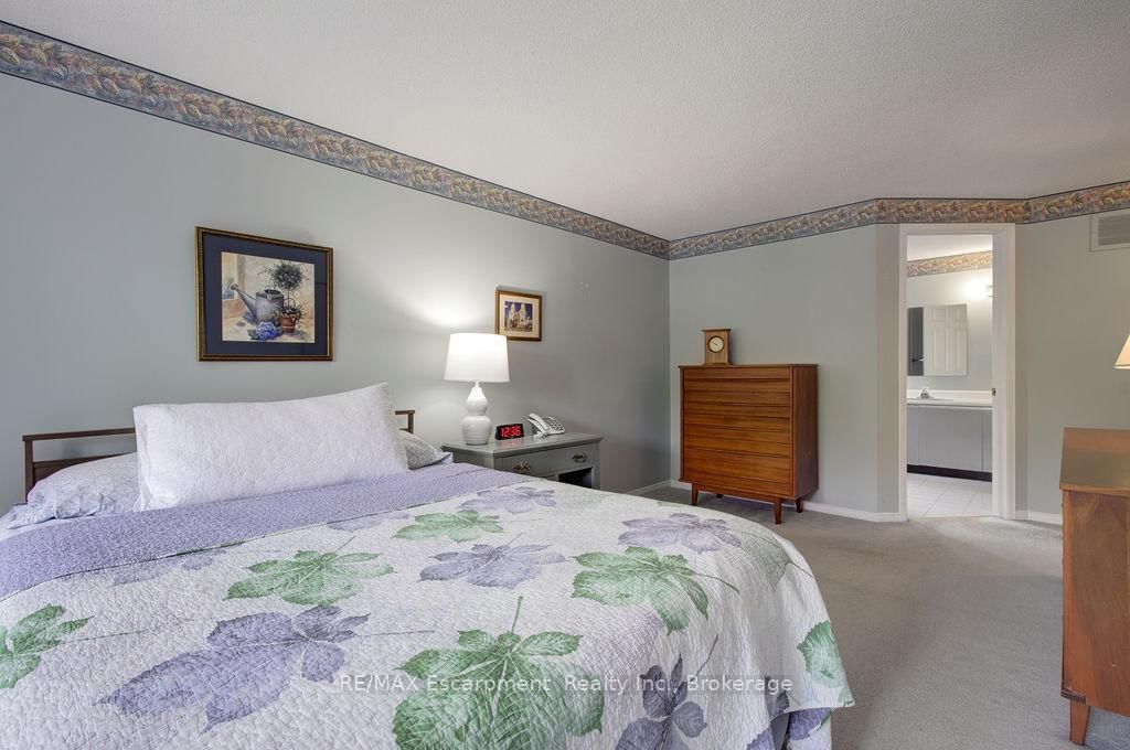 794 Hawkins Crescent - Photo 30