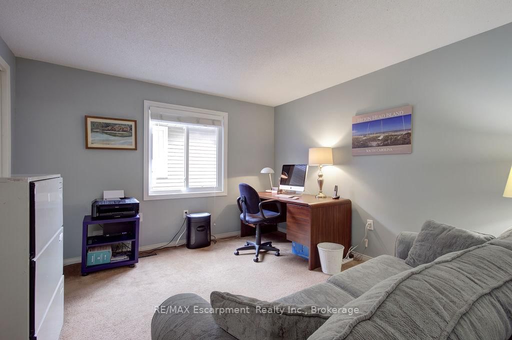 794 Hawkins Crescent - Photo 34