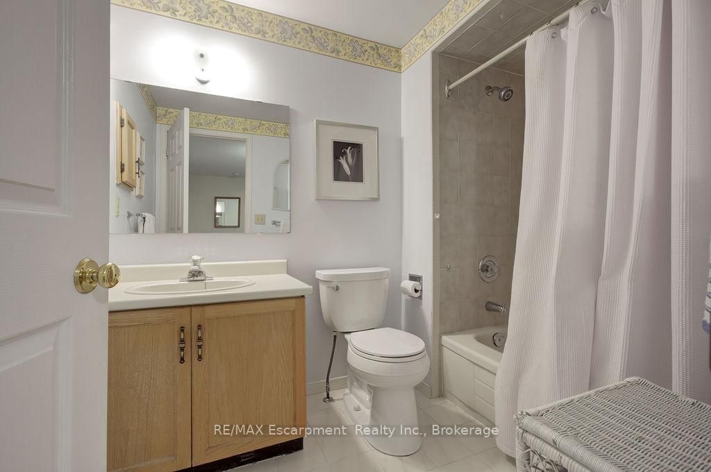 794 Hawkins Crescent - Photo 35