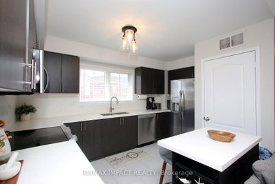 47 Hays Oakville,ON L6H 0J1 — Photo 13