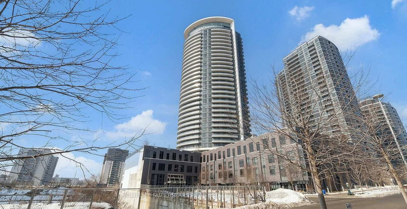home for lease on 1106-30 Gibbs Road
